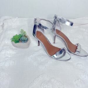 14TH & UNION Metallic Silver Heels Size 10